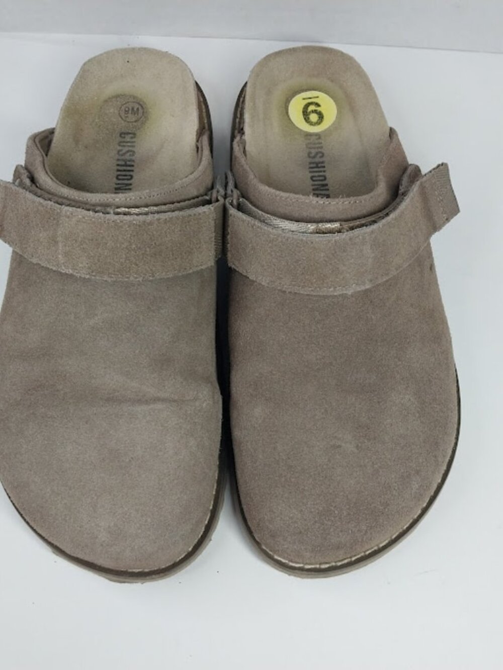 Cushionaire Womens Size 9 Boulder Genuine Suede Memory Foam Swivel Strap Clogs - Picture 3 of 13